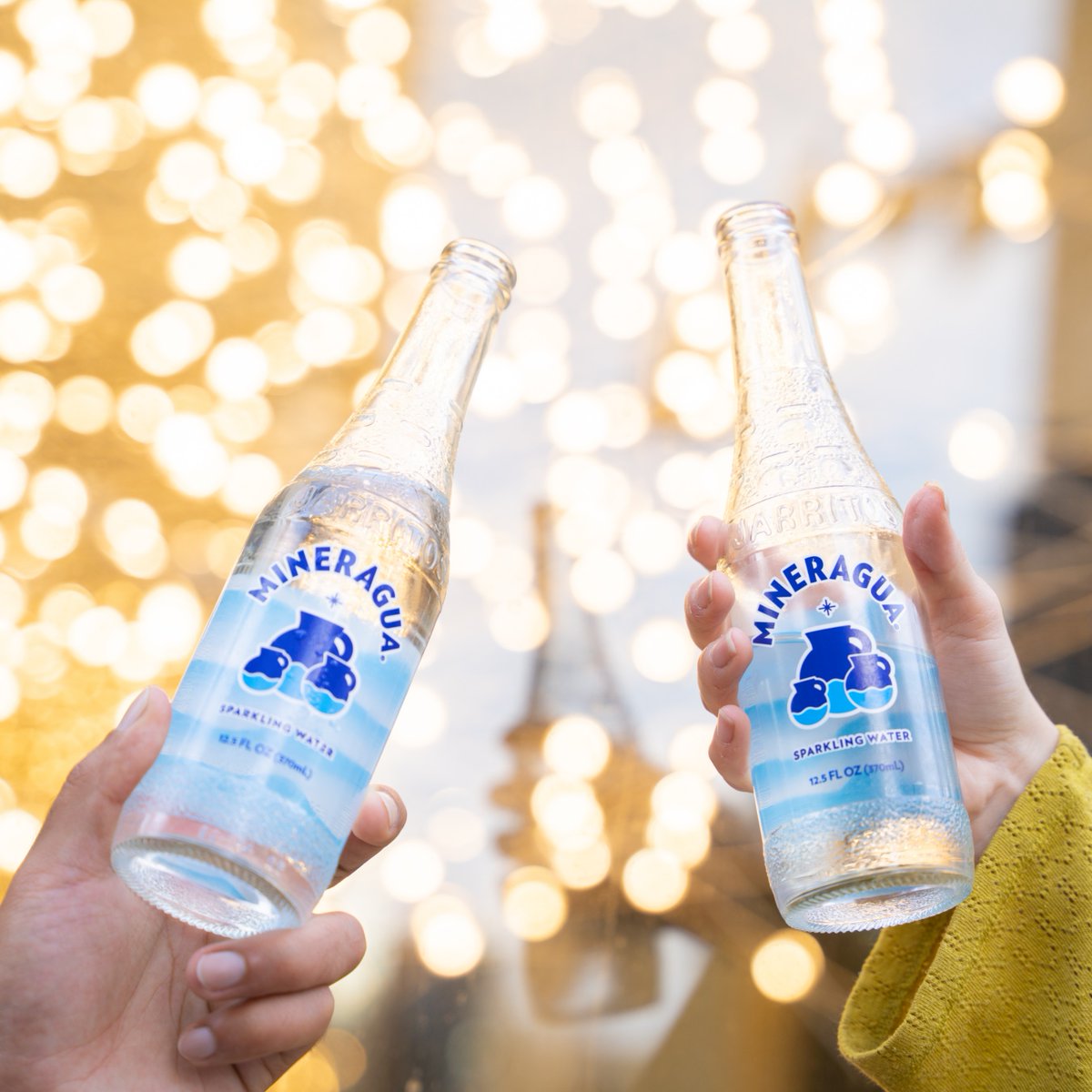 This is a sign, the sparkle you need is here. ✨ 😌 

#Mineragua #lifewithsparkle #sparklingwater