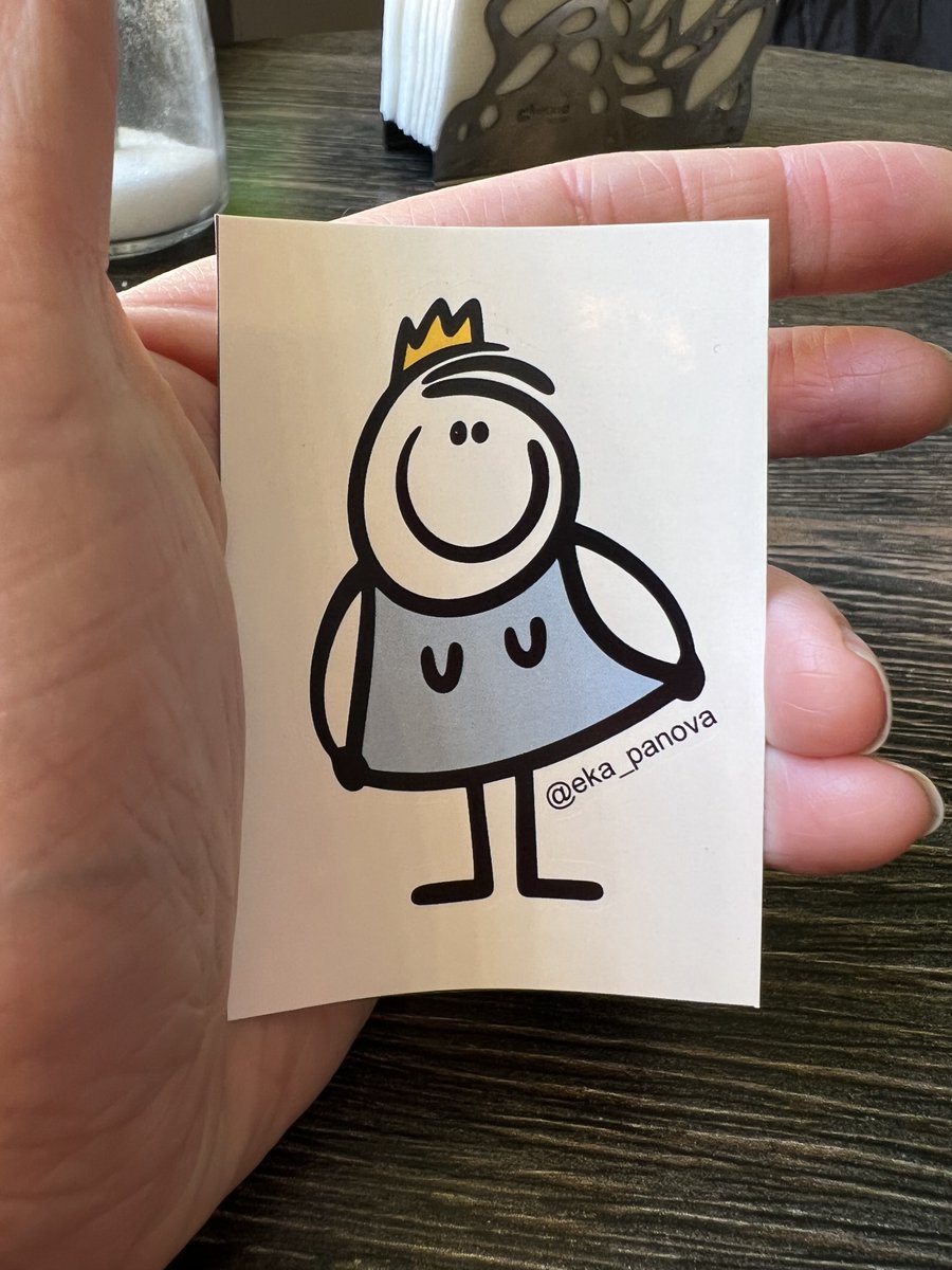 EkaPa's tweet photo. That`s me! A sticker with my portrait)))
#ekapanova #stickers #princess #illustration #stickermaker #cartoon #handdrawn #doodle #королева #наклейки #стикеры #санктпетербург #russia #stuffmaker #merch https://t.co/aoAouyb44R