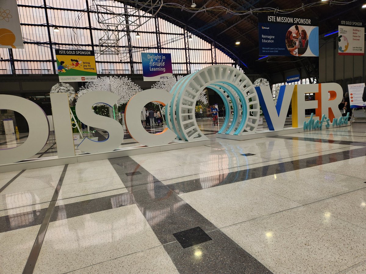 𝓔𝓵𝓲𝔃𝓪𝓫𝓮𝓽𝓱 𝓟𝓲𝓽𝓮𝓵 tweet media