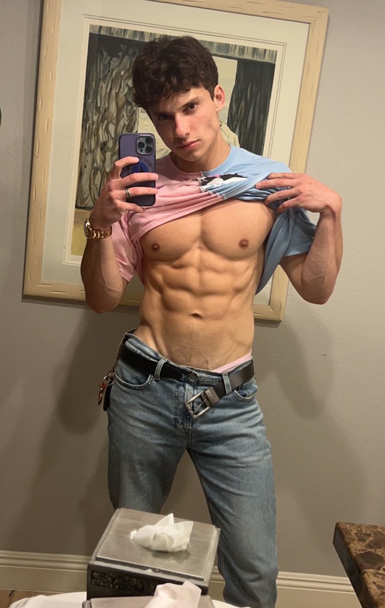 itscjclark69's tweet photo. Is my cock big enough for you?? https://t.co/Jejfwpgk46