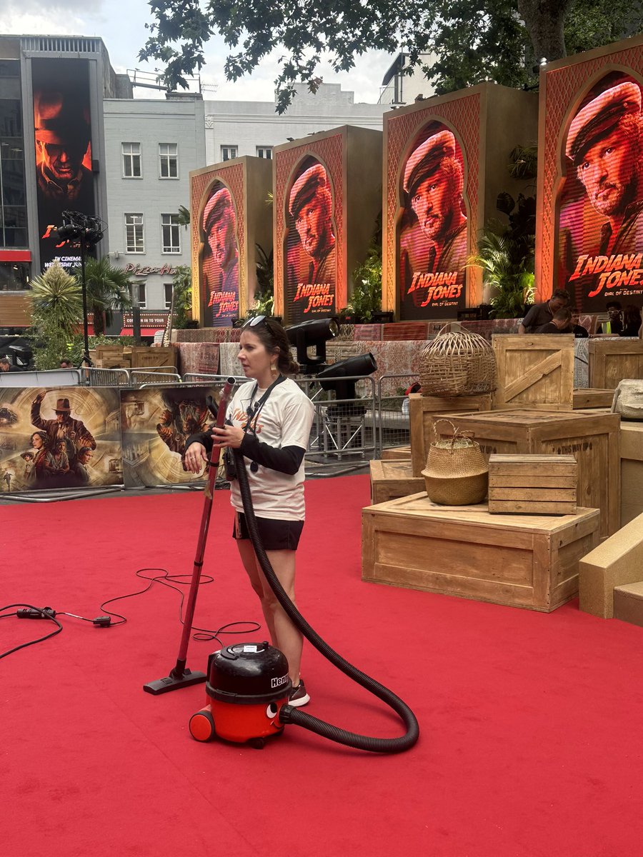 sophie van brugen tweet media