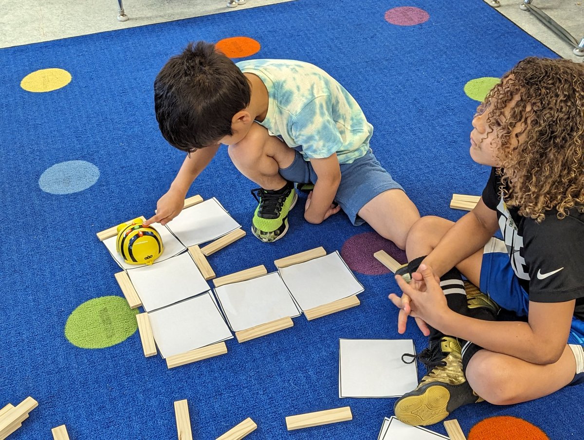 edtechVicki tweet media