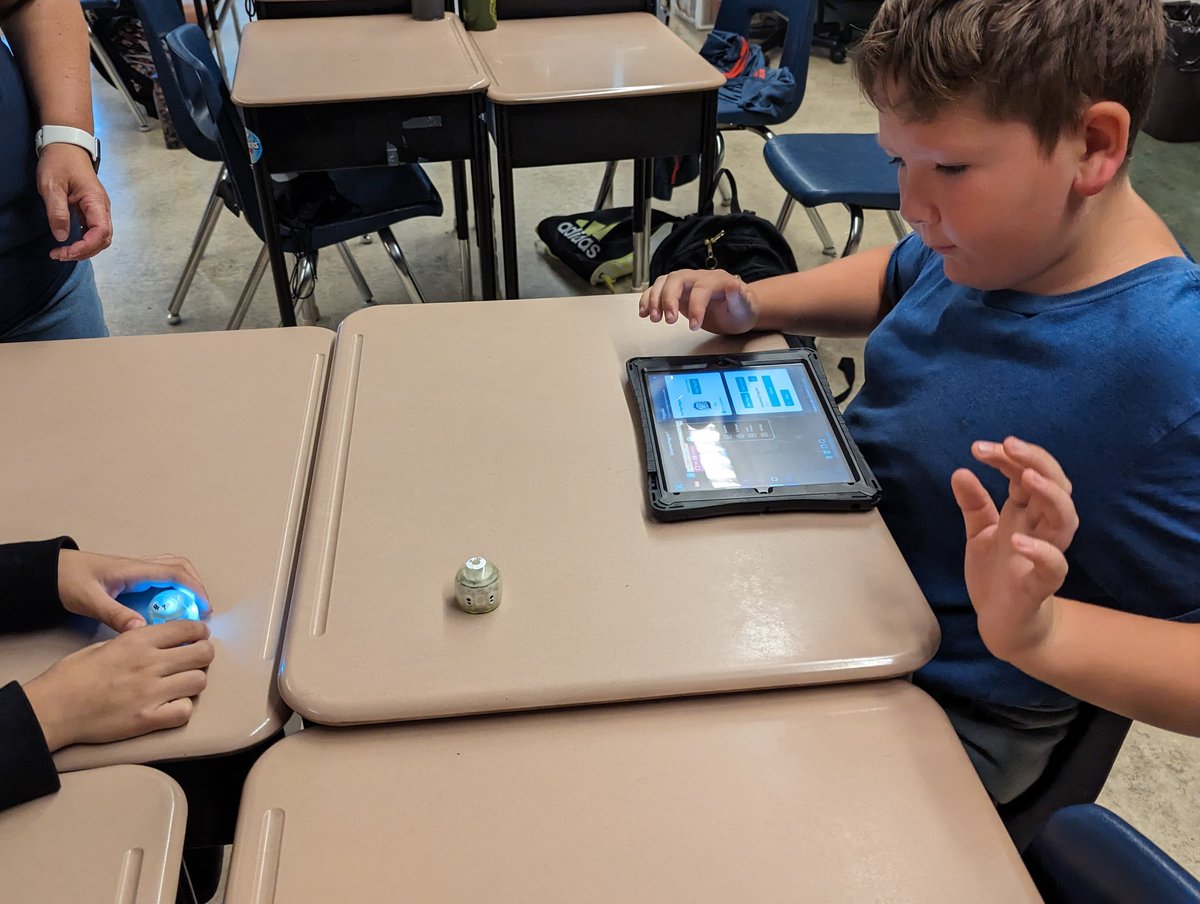 edtechVicki tweet media