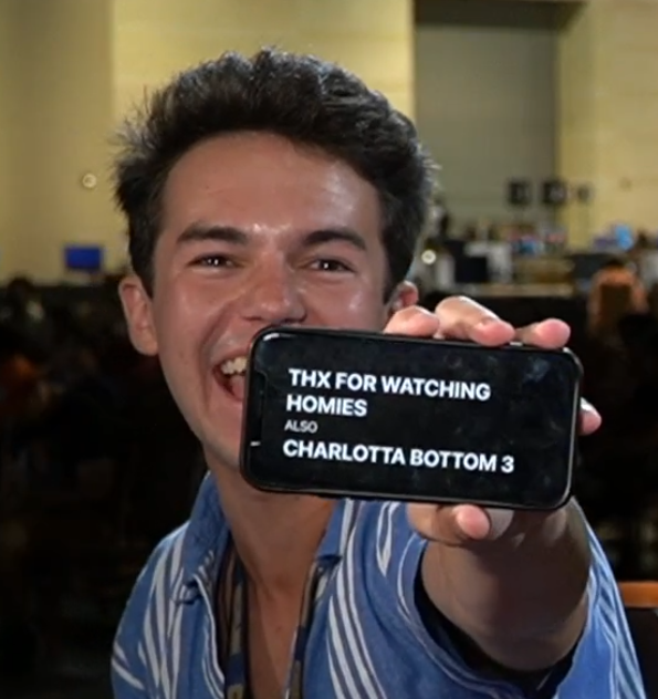 DattDaxxer's tweet photo. @drhamsalad This should be your thumbnail or something LOL https://t.co/k8dnnqDg0U