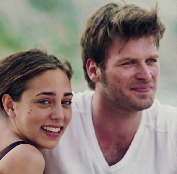 Cemre & Kuzey Tekinoğlu 

#CemreÇayak #CemreTekinoğlu #KuzeyGüney #KuzeyTekinoğlu