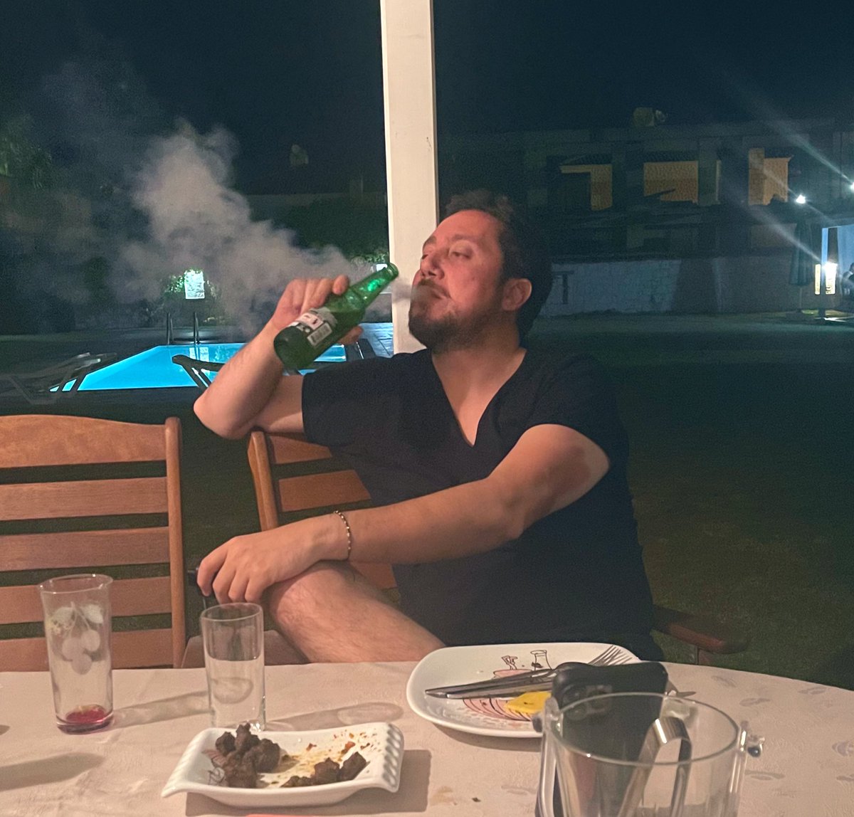 … insanların birbirinden farklı olduğunu, bu farklılıkların nedenlerini kavramak için acı çekmemiz gerektiğini henüz öğrenmemişti.