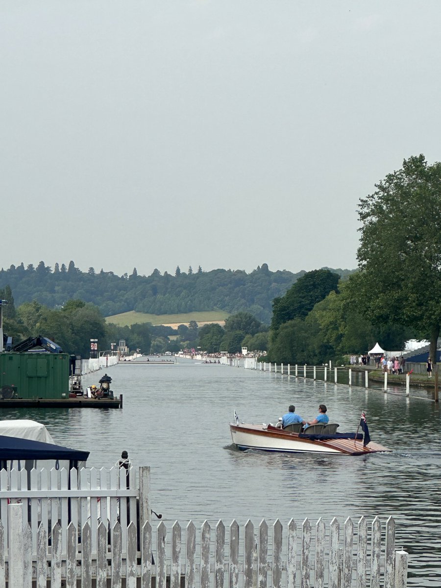 foltons's tweet image. La regata