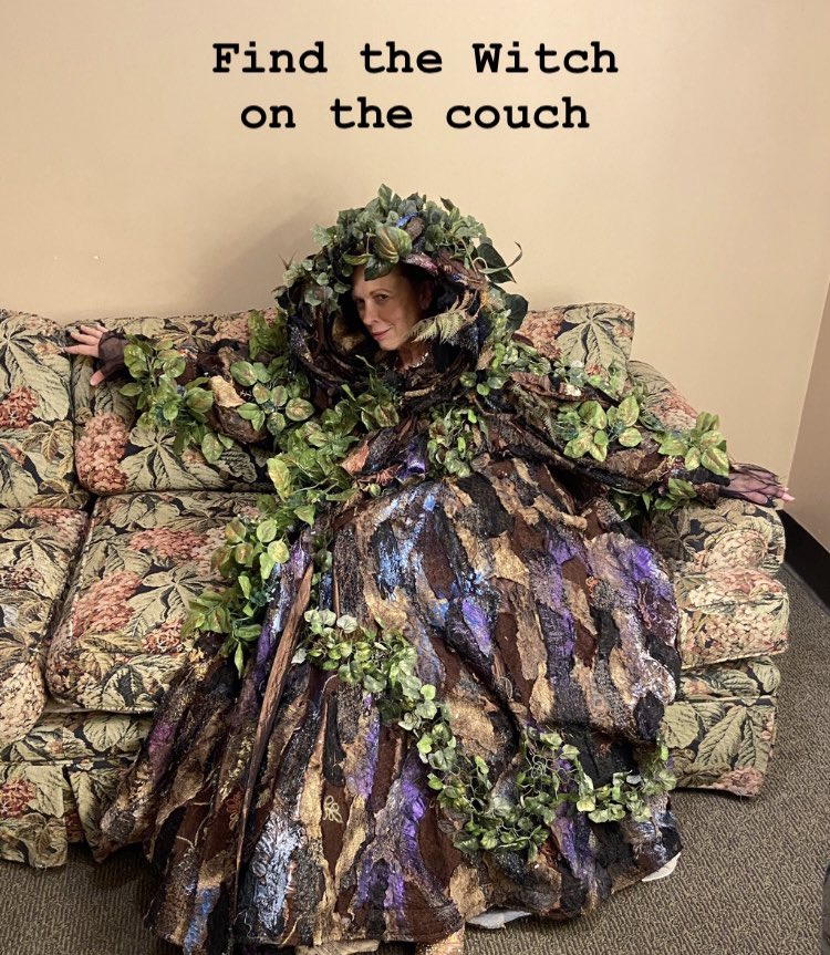 dressing room camouflage 🌿
