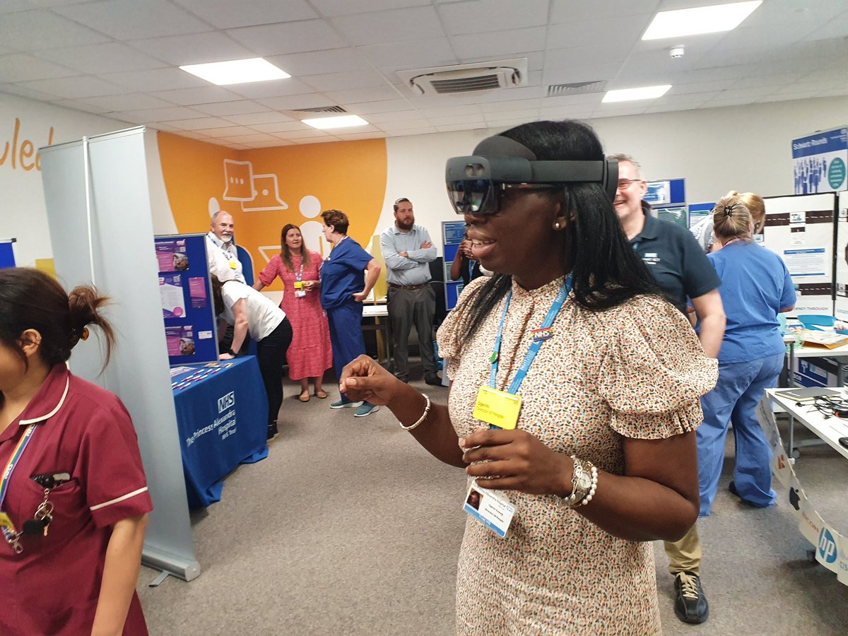 Day 1 in pictures... #ThisIsUsWeek2023
@NHSHarlow <a href="/Lancemccarthy/">Lance McCarthy</a> <a href="/Ogechi_Emeadi/">Ogechi Emeadi</a>