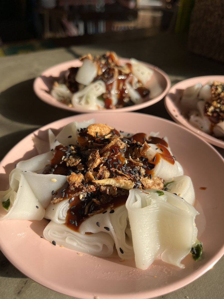 Nasi Lemak Special ~ Huddersfield ~ We’re taking the reins at @oidumplings this weekend! 

📍 OI DUMPINGS - Unit 6, 5 Station Rd, Marsden, Huddersfield HD7 6BS
🗓 Friday 5 ~ 9pm | Saturday 12~ 8pm | Sunday 12 ~ 6pm
