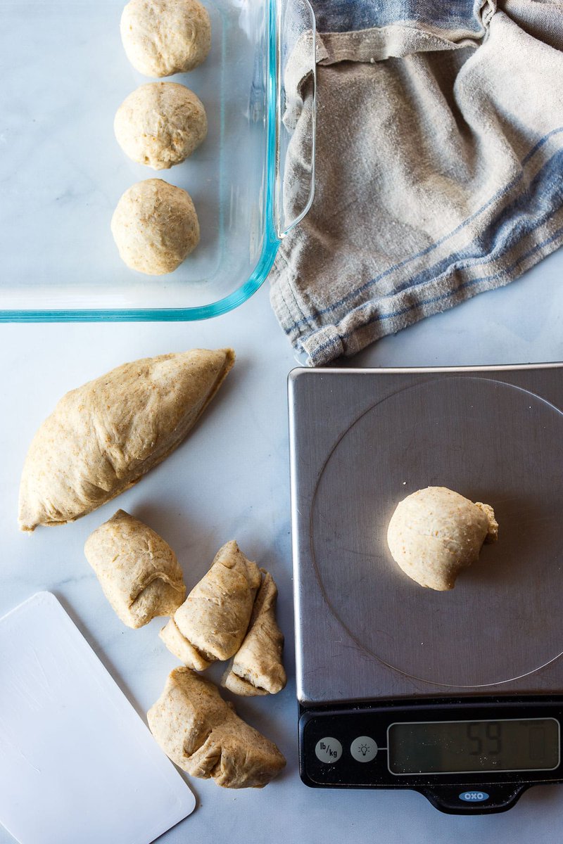 Your family is sure to enjoy the taste of these #homemade sourdough rolls. #aspiringchef  cpix.me/a/172402079