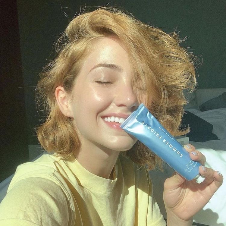 Emily Rudd Source on Twitter: 