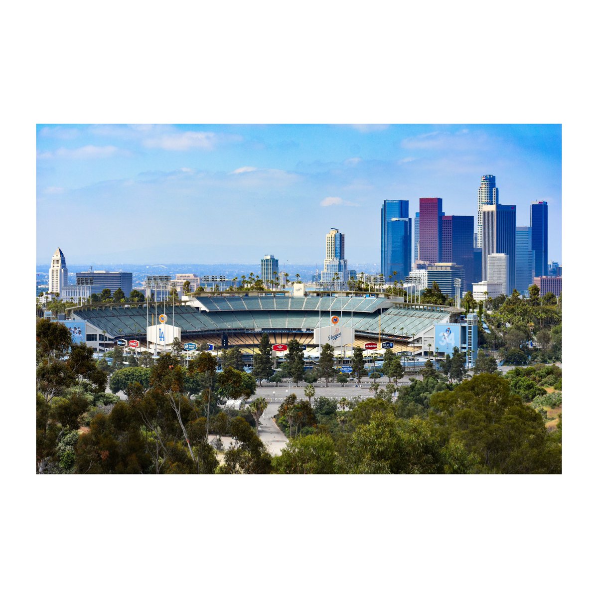 tsmitty2001's tweet photo. Dodger Blue #Dodgers #LA #LosAngeles #PhotoChallenge2023June #PhotographyIsArt https://t.co/qxR9F6EABo