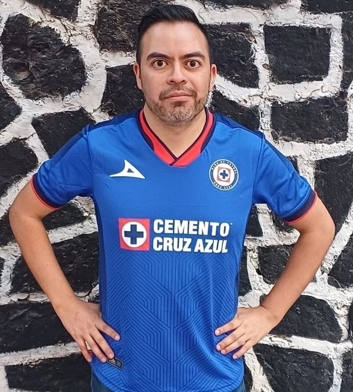 jcmdzx's tweet image. 🚨SORTEÓ CELESTE🚨

Si la nueva defensa de Cruz Azul termina con 8 goles o menos en contra rompiendo el récord de la liga que pertenece a los Tigres voy a sortear un nuevo Jersey de la Máquina.

Requisitos para participar:
• Seguirme.
• Fav y RT.

#CarlosMdz × #Galindo × #Pirma