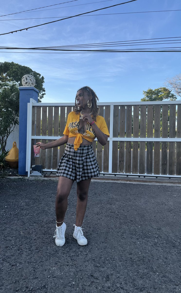 Nmsia__'s tweet photo. Day 1 : préservons les papiyons 🦋
Day 2: 90’s Baby💥
#WIGF https://t.co/4mvOoLjjr4