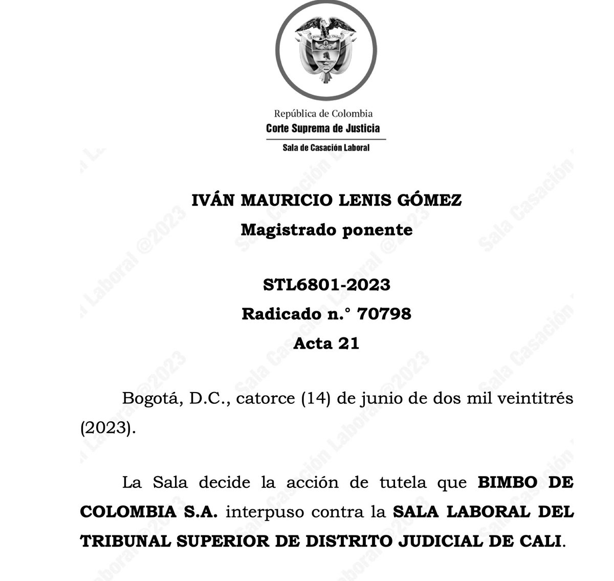 Les extiendo la sentencia STL6801-2023 en la que se avala la tesis de que, cuando un trabajador sindicalizado es despedido sin justa causa y existen indicios de discriminación, el empleador tiene la carga de probar que el despido obedeció a una razón objetiva. Abro 🧵: