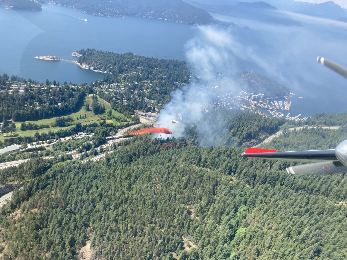 We are currently assisting the @WestVanFireDept at the Whyte Lake wildfire (V10926), located approximately .5 km east of Horseshoe Bay adjacent to Highway 99.