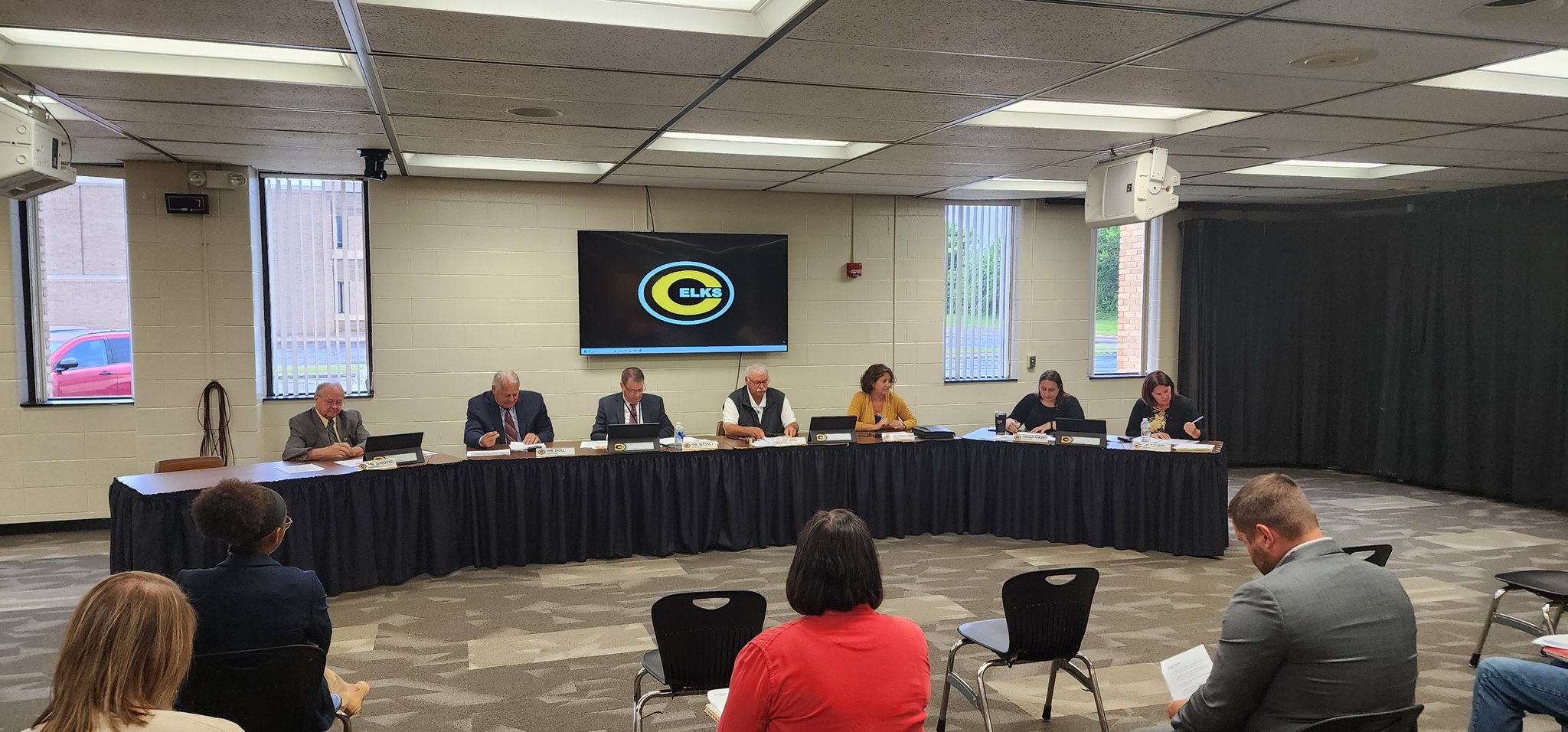 Eric Schwartzberg on Twitter: "Centerville School District Board of