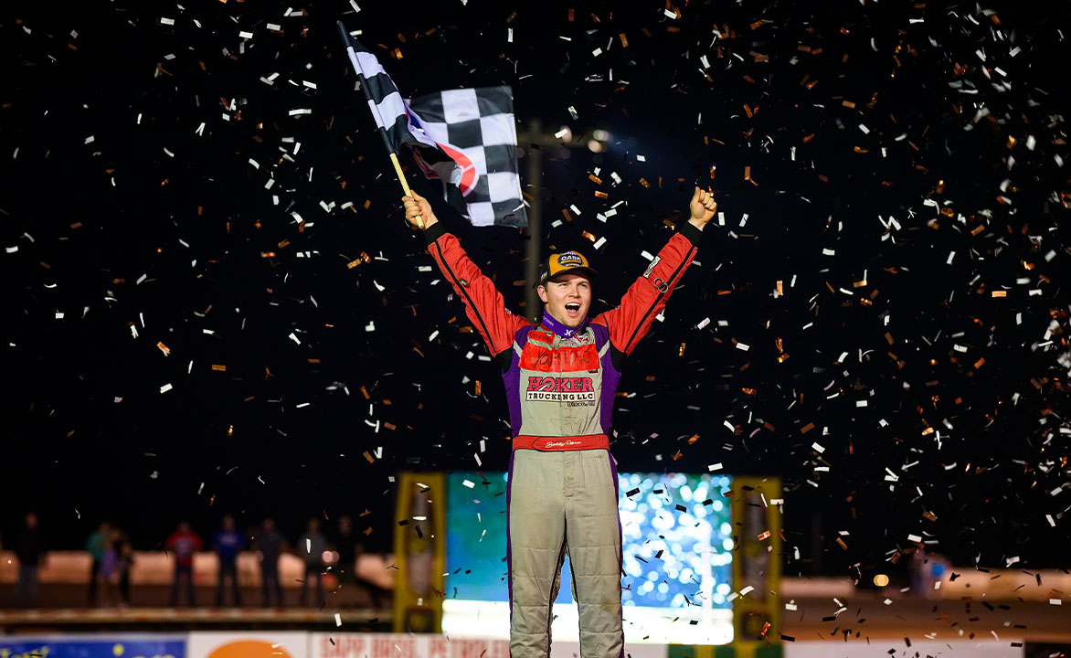 In front of a record crowd at Off Road Speedway, Bobby Pierce saved his best weekend performance for last.

#BobbyPierce #BrandonSheppard #ShaneClanton #WorldOfOutlaws #LateModel #Dirt #Racing #Winner #CASEConstructionEquipment #OffRoadSpeedway

racingpromedia.com/post/bobby-pie…