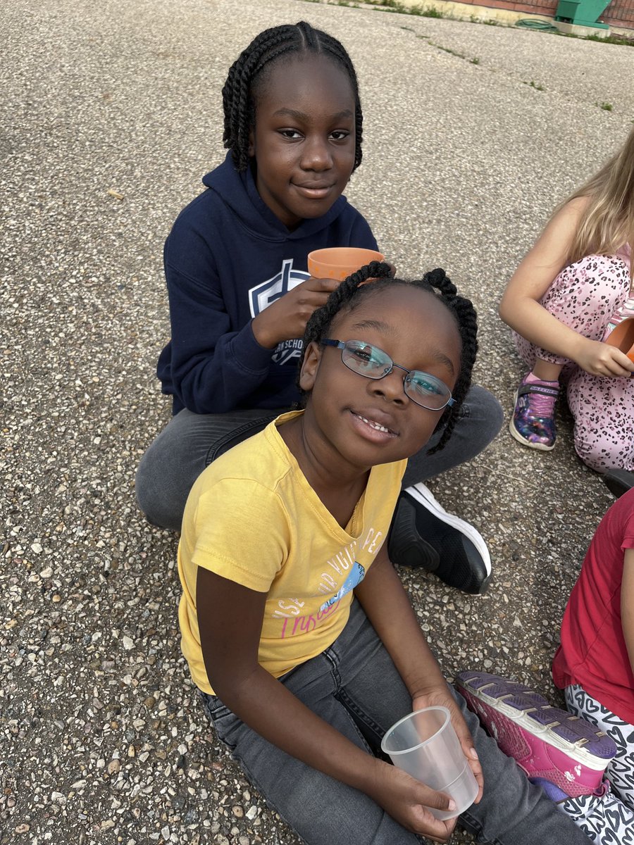 Rebekah Hiltz tweet media