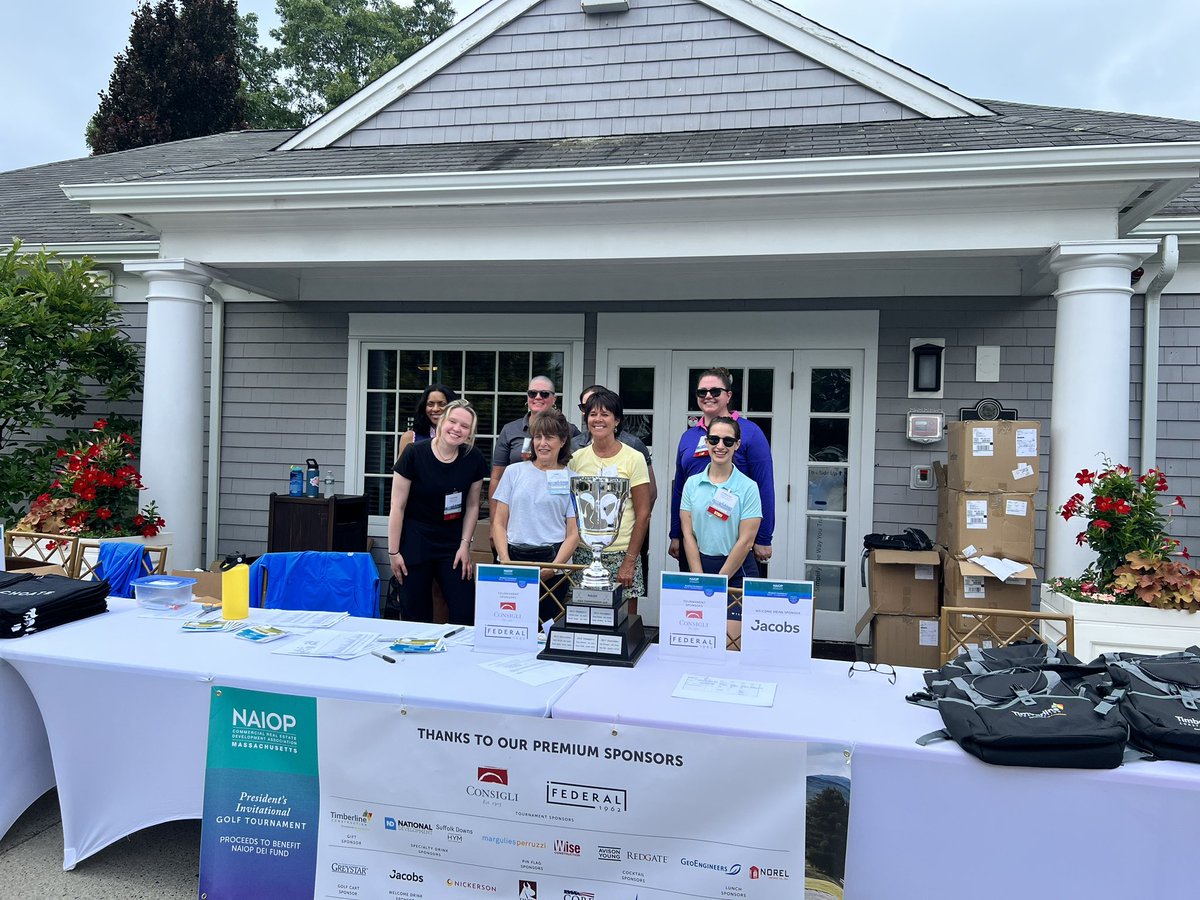 A special shout-out to our premium sponsors <a href="/FederalRealty/">federalrealty</a> and <a href="/Consigli1905/">Consigli</a> - as well as all of our other incredible sponsors and our volunteers (pictured) who make the day possible. We had a great (dry!) day today and are already looking forward to next year!