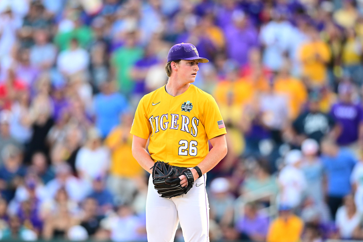 End 2 | Thatch tallies two more K's 

LSU - 6
UF - 2
