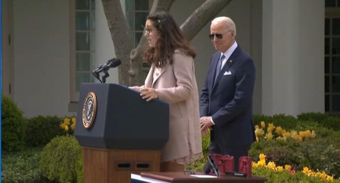 mia_tretta's tweet image. Last year I was invited to The White House to introduce @POTUS . I wish I was invited for winning a spelling bee, or my GPA.
I was invited because I was SHOT at school & I now push every day for a safer America. Fight for the things you believe in, the good people WILL listen.