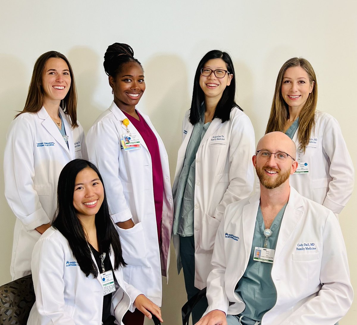 KPNapaSolanoFM's tweet photo. A huge congratulations to #kpnsfmrclassof2023!! 🥳🤩

#kpnsfmrp
#familymedicineresidency 
#familymedicineresidencyprograms 
#familymedicineresidencyprogram 
#kpnapasolanofmr 
#kpnapasolanofmrp 
#kpnapasolanostrong 
#thisisfammed 
#fmrevolution
@KPNC_Residency https://t.co/IfMbWSOs1s