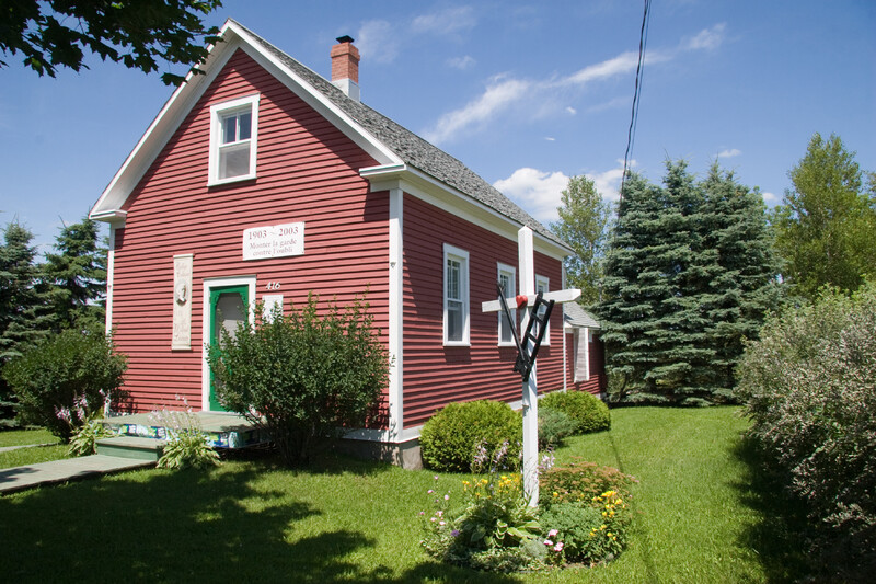 C'est un rendez-vous à la Maison d'école du rang Cinq-Chicots: exposition "Expo 67" du mardi au vendredi de 9 h à midi et de 13 h 30 à 17 h, les samedis et dimanches de 13 h 30 à 17 h: 416 Av. Pie-X, St-Christophe-d'Arthabaska ecolecinqchicots.com/accueil/exposi…  <a href="/VictoRegion/">MRC d'Arthabaska</a> @CentreduQuebec