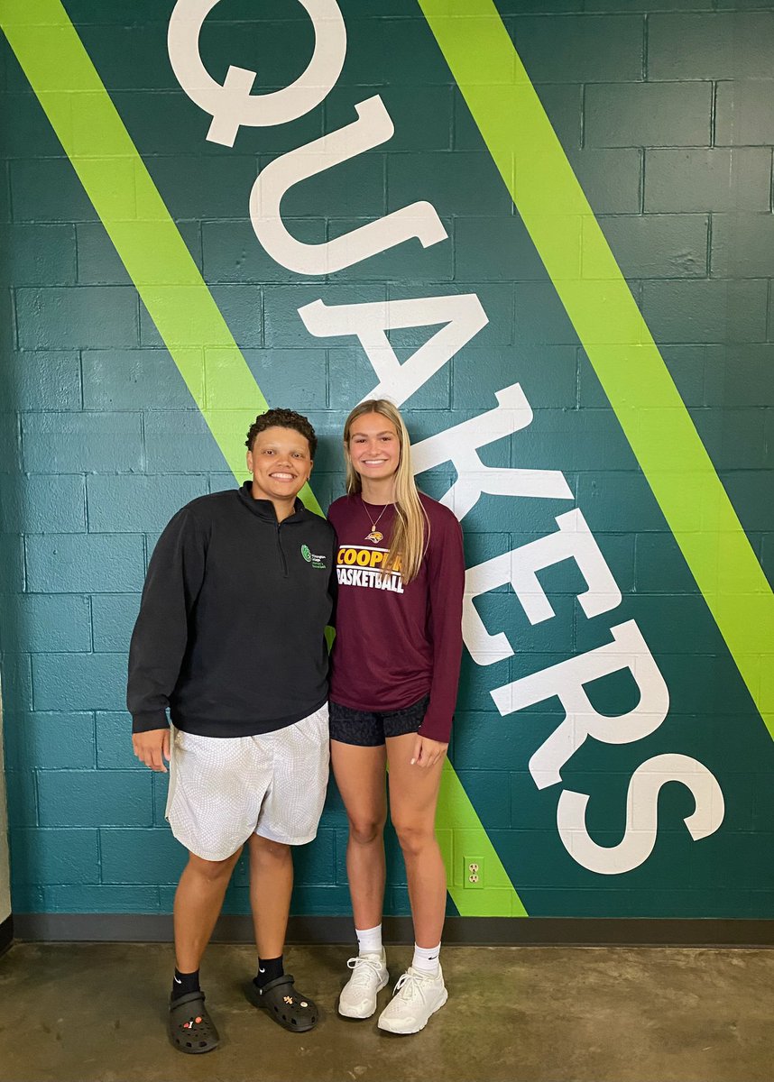 deere_bella's tweet photo. Thank you @sydneym40 for the opportunity to play at @DubC_LQB. Go Quakers!! 
@CooperHSGirlsBB @LadyVision2024 https://t.co/AIcuhcBkmI