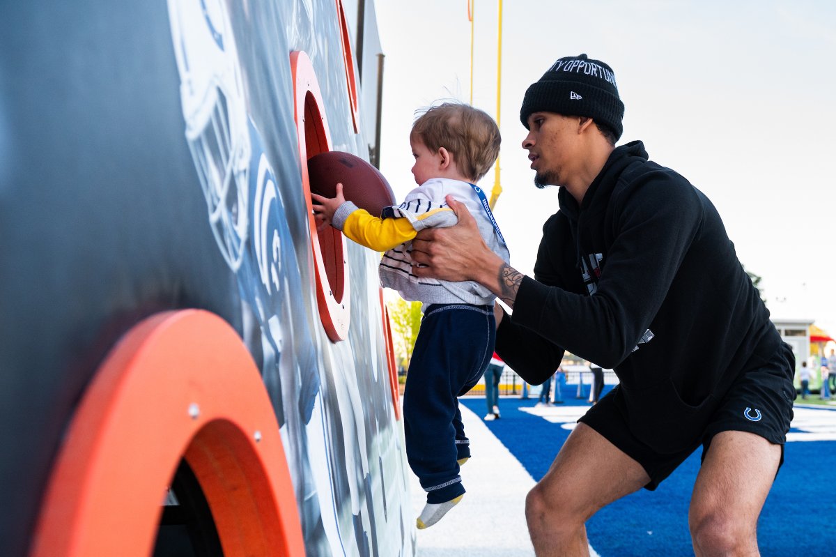 Happy birthday, <a href="/Rodney_Thomas26/">Rodney Thomas</a>! 🥳