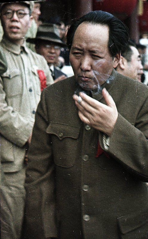 martianmarxist's tweet image. Mao Zedong passing a joint after strangling 100 landlords with his bare hands. (1968) colorized