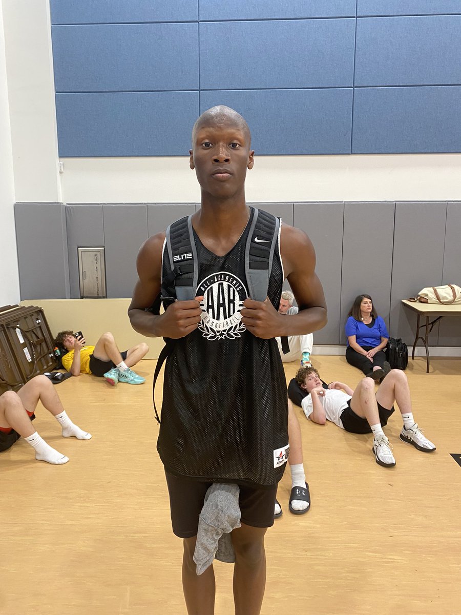 Dylan Thayer tweet media