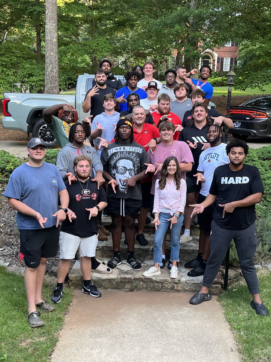 OL pride! Great Wall of Georgia Cookout! #77 Be Like Dev!