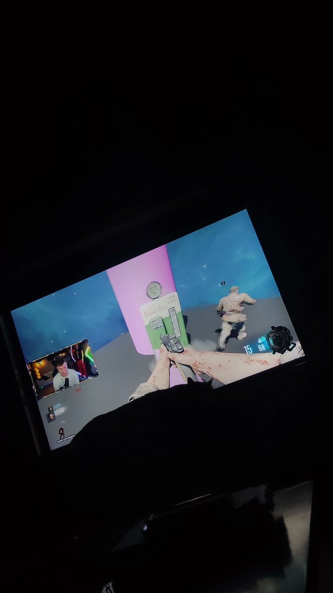 El gato también se duerme. Lo siento <a href="/PokeR988HD/">PokeR "X"</a>