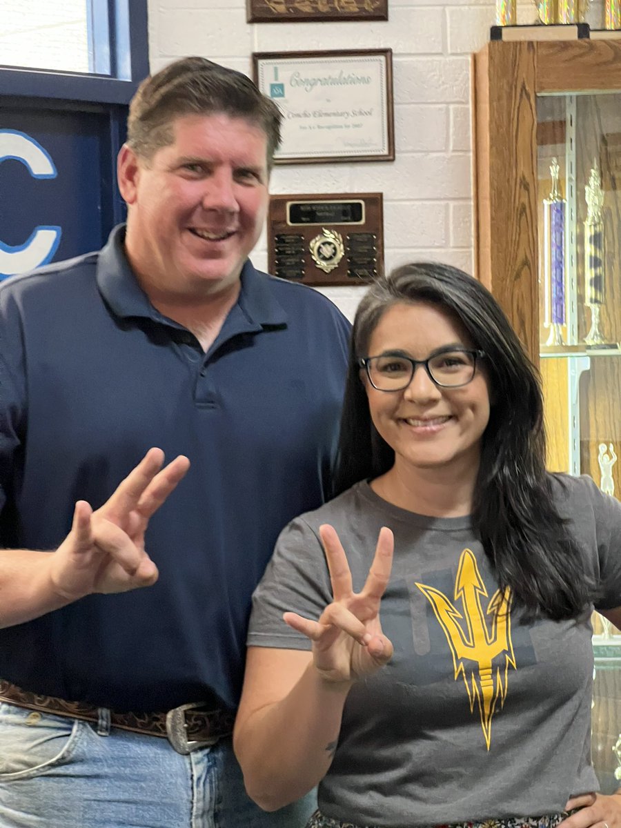 dravfonseca's tweet photo. Out here in Concho, AZ gathering all the ASU Sun Devil alum! @ASU_Alumni @CISAASU https://t.co/wlIcdGfCLg
