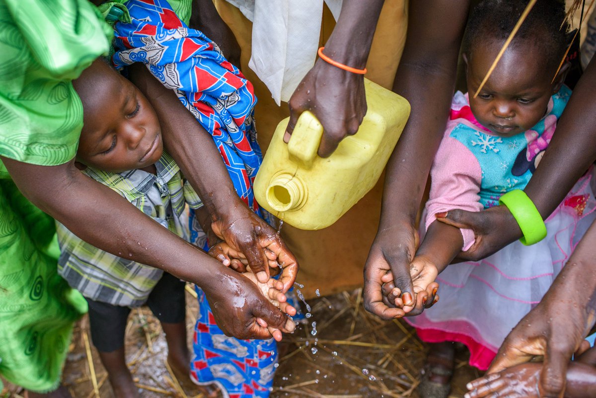 6️⃣Access to water, hygiene and sanitation is vital for ensuring #nutritionsecurity. It is crucial in preventing infections particularly diarrheal diseases and helminths, which can lead to nutrient loss, inadequate intake and increased nutrient requirements #WaterSanitationHygiene