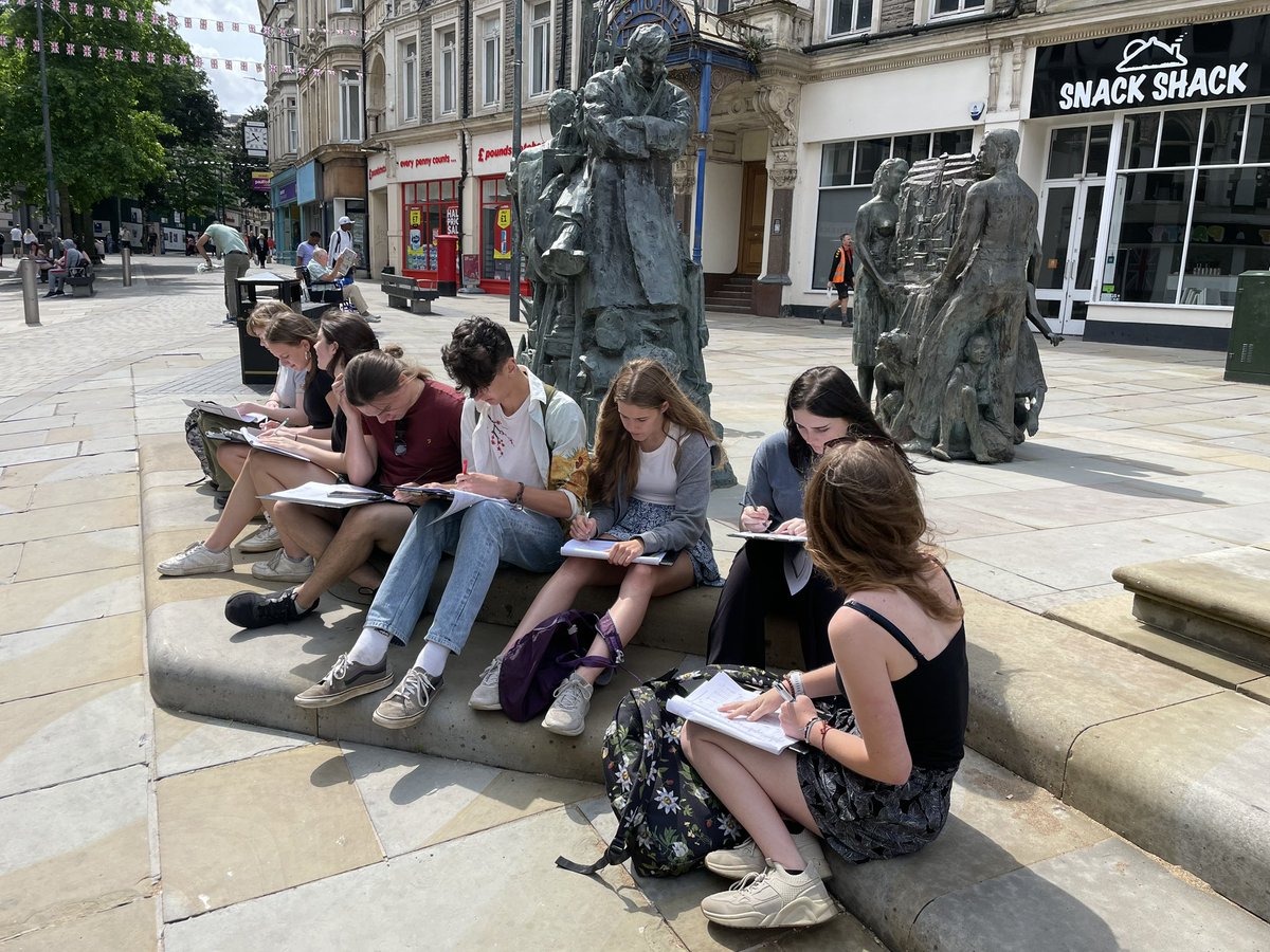 WyedeanGeog's tweet image. Yr 12 A Level Geography Residential Fieldtrip day one. Investigation into the redevelopment in Newport on our way to Somerset. #fieldworkskills #nationalfieldworkweek @wyedeanschool