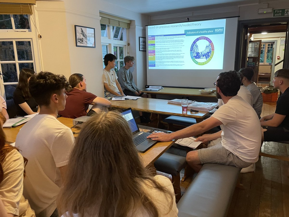 WyedeanGeog's tweet image. Yr 12 A Level Geography Residential Fieldtrip day one. Investigation into the redevelopment in Newport on our way to Somerset. #fieldworkskills #nationalfieldworkweek @wyedeanschool