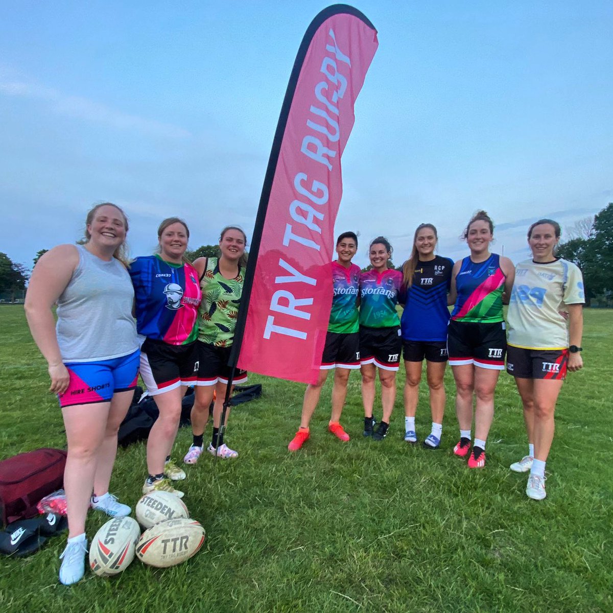 Congratulations to our Tag Rugby team who finished up the season in 3rd place in the @TryTagThamesVal league. Thank you to our own GB Tag Sarah Jeffrey for coordinating, & to @TryTagRugbyUK for the coaching (& patience!) #tagrugby #rugby #offseason #trysomethingnew #rdguk