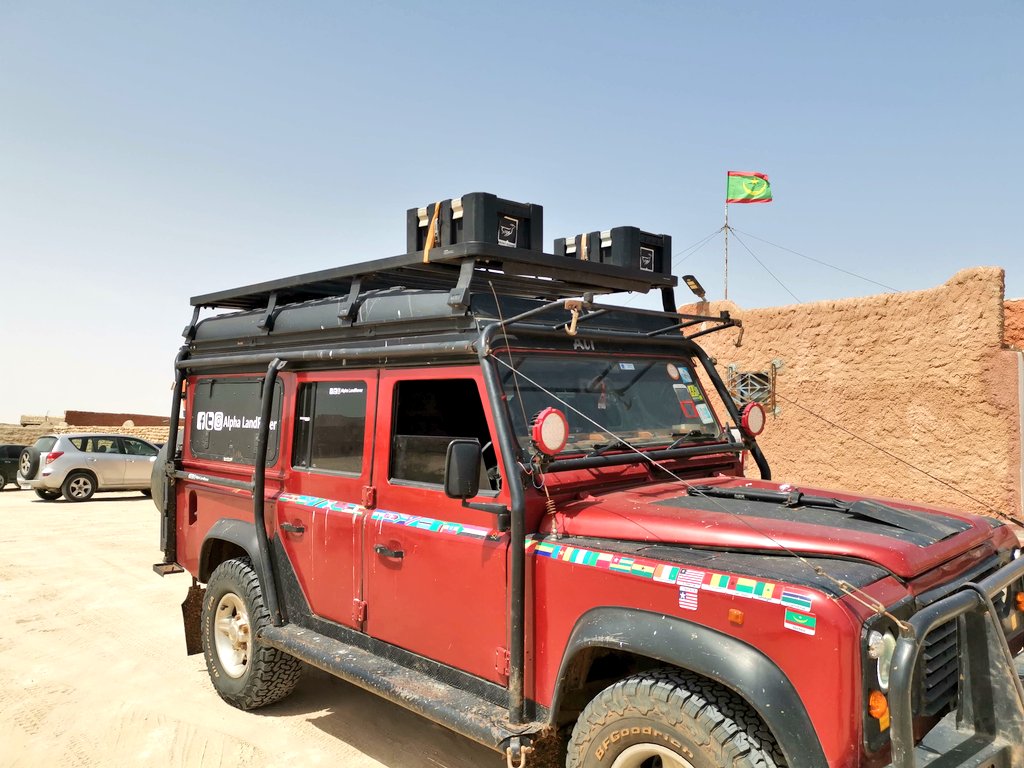 MAURITANIA 🇲🇷

Preps for Mauritania were done conclusively in Senegal. This included re-stocking the fridge and other supplies as well as vehicle checks. The desert can be tough. 

A #Thread.... 🧵

Welcome to the desert 🏜️🏜️

#OverlandingAfrica #AlphaLandrover #BreakingBorders