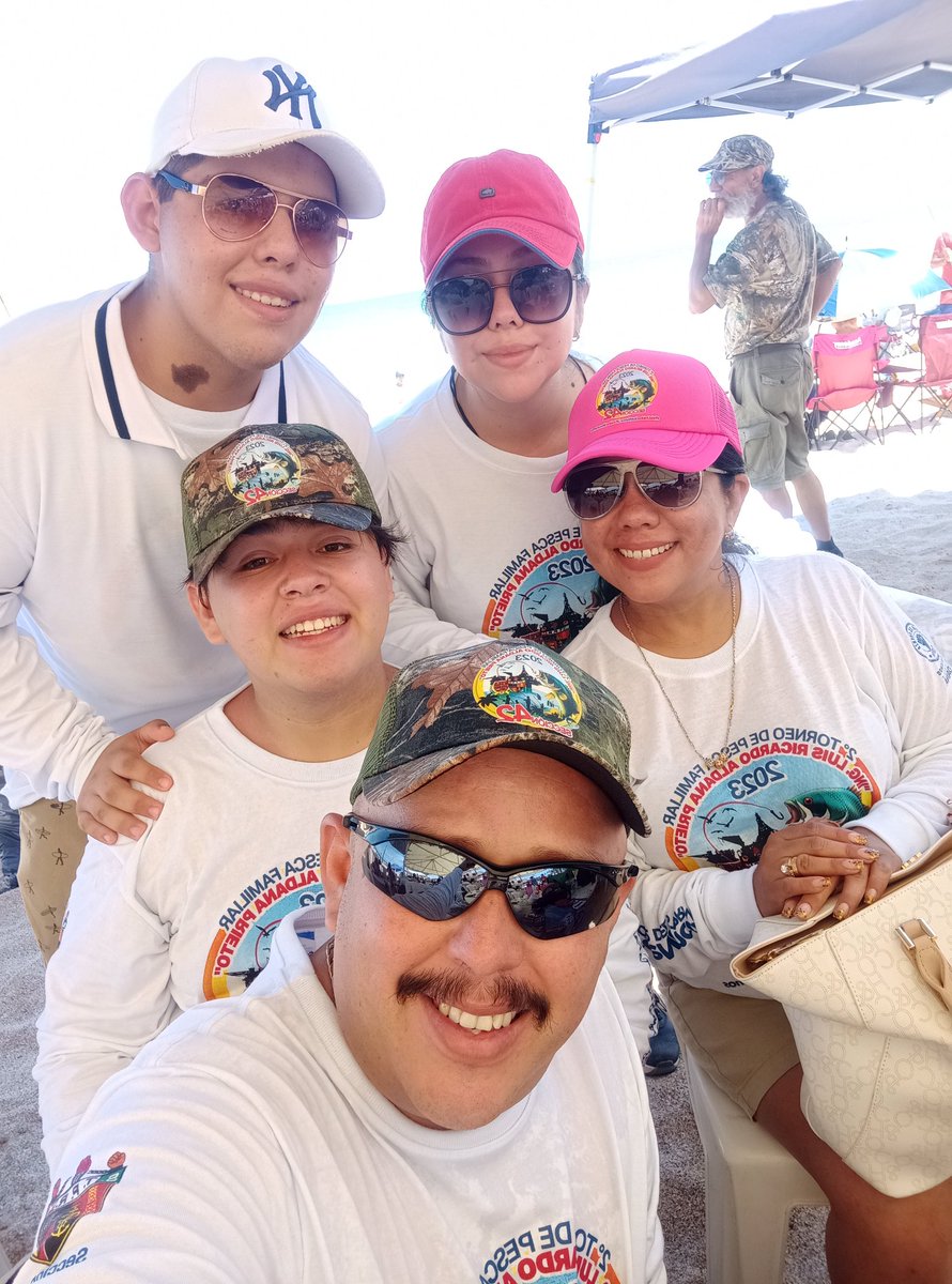 Gracias Ing Ricardo Aldana Prieto gracias mi líder @lgps03101 Gracias @MarcoAzuara1 este 2do Torneo De Pesca fue un evento donde prevaleció la unidad y la convivencia familiar claro de mi querida @Seccion42_STPRM gracias @G_TampicoMadero mis respetos se la rifaron compañeros