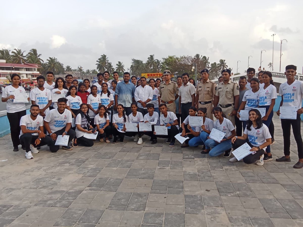 AAPGoa's tweet image. AAP Benaulim MLA Capt. Venzy Viegas joined the #YesToLife FlashMob group to mark the International Day Against Drugs at Colva Beach.