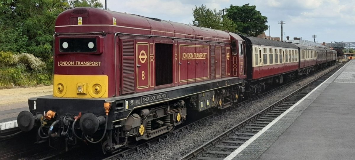 Here's a photograph that i've captured here of 20227'Sherlock Holmes' seen here at the north norfolk railway at sheringham on 23/7/2022 #TwentiesOnTuesday 

📸Jason Burton