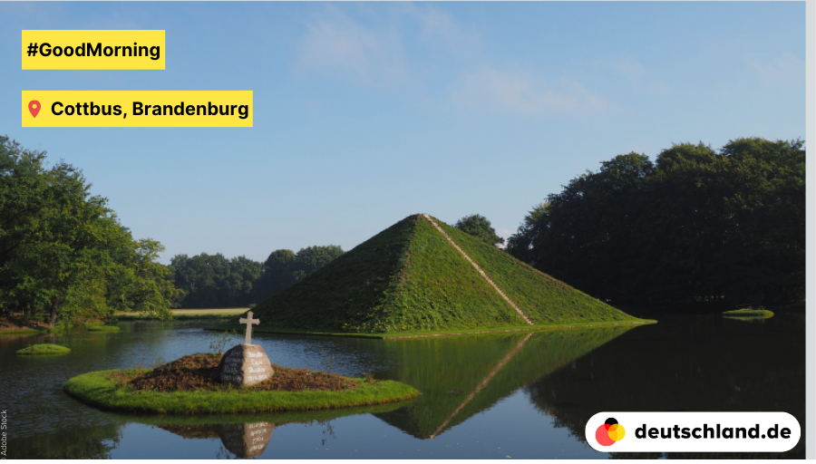 🌅 #GoodMorning from #Cottbus in Brandenburg.

This lake pyramid is the landmark of Branitz Park in Cottbus, and serves as the grave of Prince Pückler, who died in 1871.

#PictureOfTheDay #Germany #nature