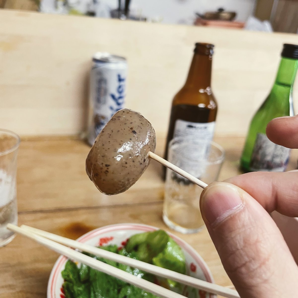 なかのみ #中野でカンパイしよっ
第17話① 山形屋酒店「花よりお酒の酔い心地」
無料話更新されてます!
角打ち回!🍻
でもただの角打ちじゃないんです・・・!
店内には立派なカウンター席・・・お料理の良い香りも・・・!🍽✨
とっても中野らしい温かいお店です!🥂
https://t.co/VOpCBck0d0