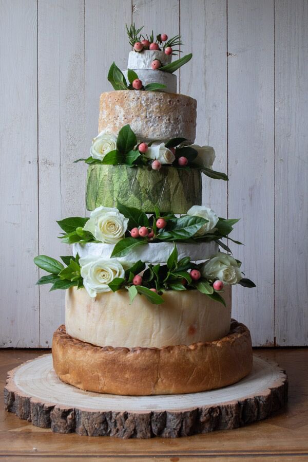 WCCheeseCo's tweet photo. One of our new wedding cakes for this year is ‘The Forager’ - wonderfully rich and earthy flavours,
This cake is £305 and will feed approx 90-120 people with the cheese and 50-60 with the pie.
Find out more and order here: 
https://t.co/eQ8dUsZtSa https://t.co/8zg4XsPKJf
