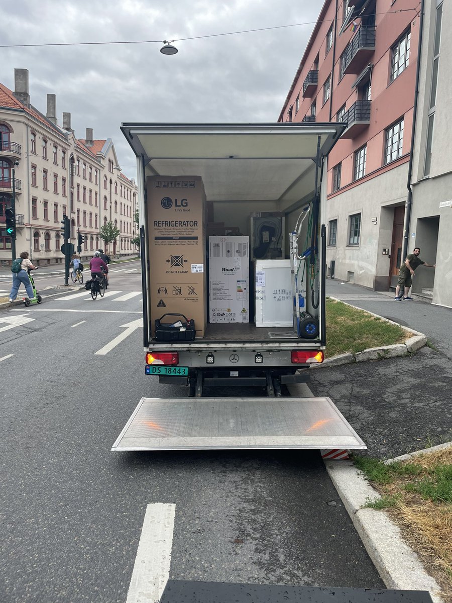 Pétur Níelsson tweet media