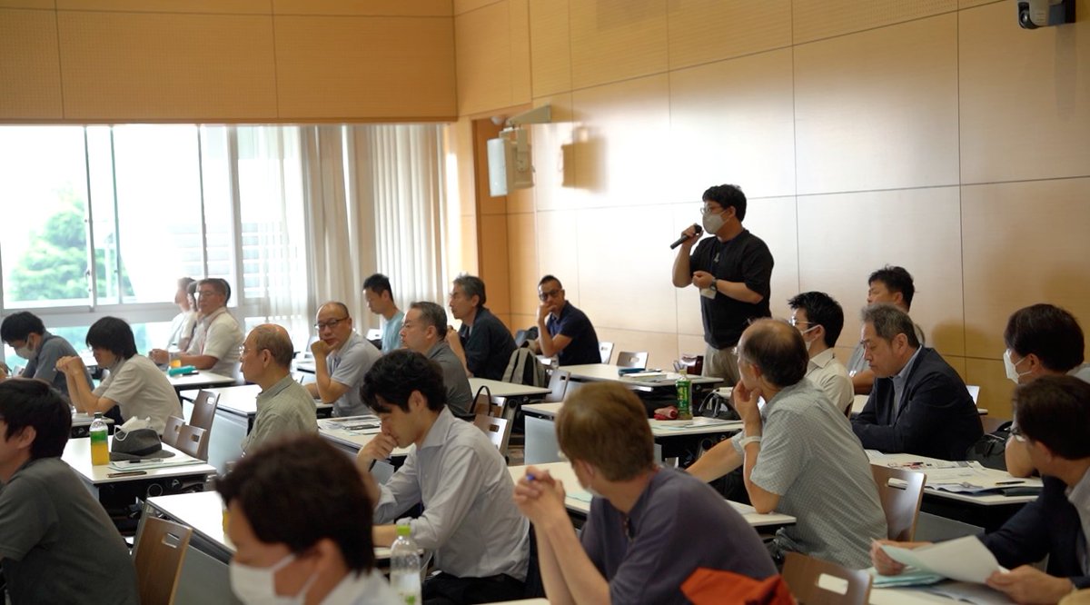 VTraining4's tweet photo. 日本スポーツビジョン協会の第5回研究大会は、大盛況のうちに終了いたしました！
    3年ぶりの会場開催となり、活気ある研究大会となりました。
    アーカイブ動画の配信は、8月を予定しております。詳しくは協会サイトまで。
    #Vtraining #スポーツビジョン #ビジョントレーニング #大会 https://t.co/9r52ucVDb6