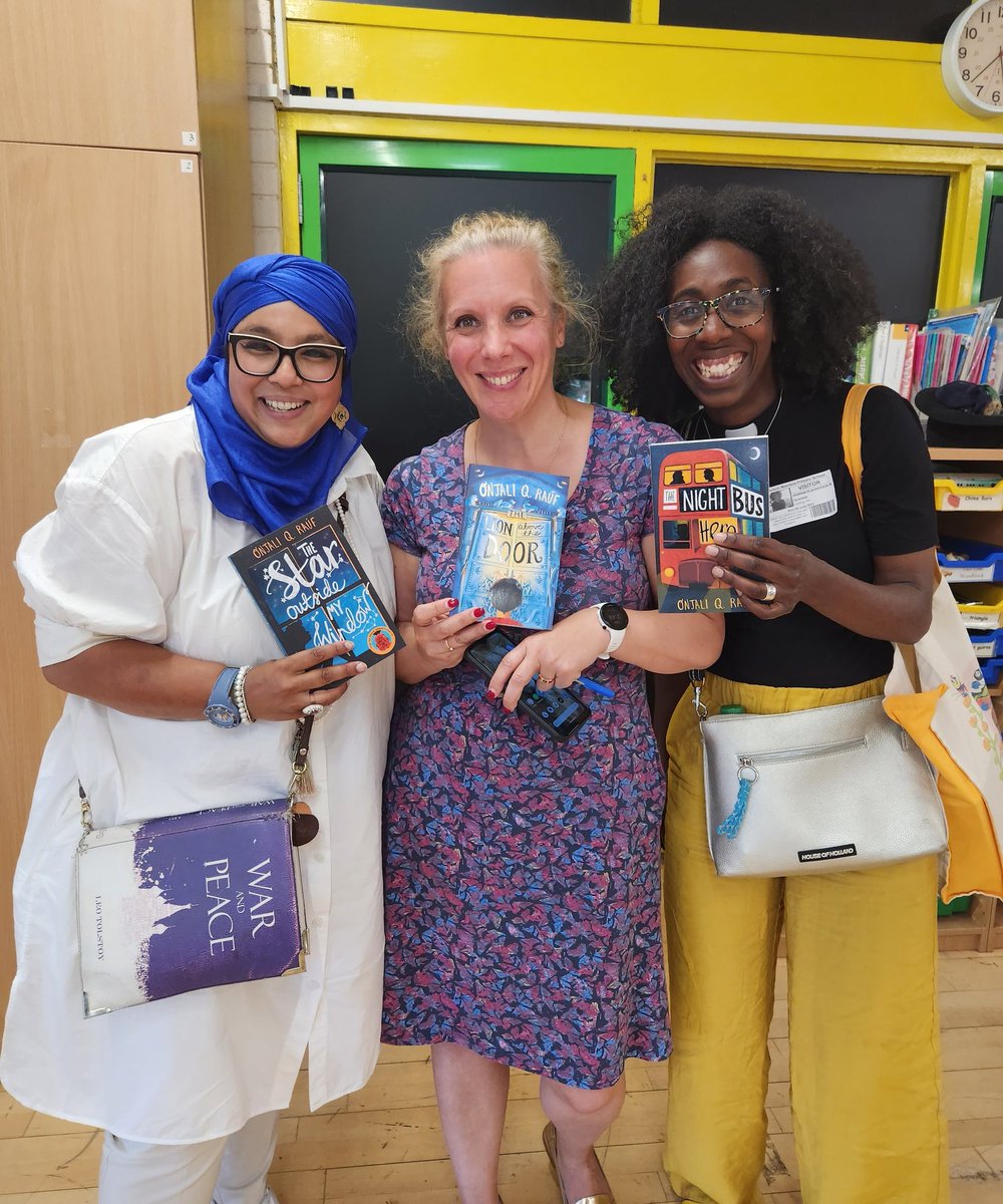 Children's authors have a unique job. We get to dip in & out of hundreds of schools & can always tell when a school is A Happy Place or A Stressed one. Yesterday, I got to dip into @BGPS & @NMandelaSch #Birmingham: 2 Deeply Happy Places. Thank you teachers for making it so🤗💕